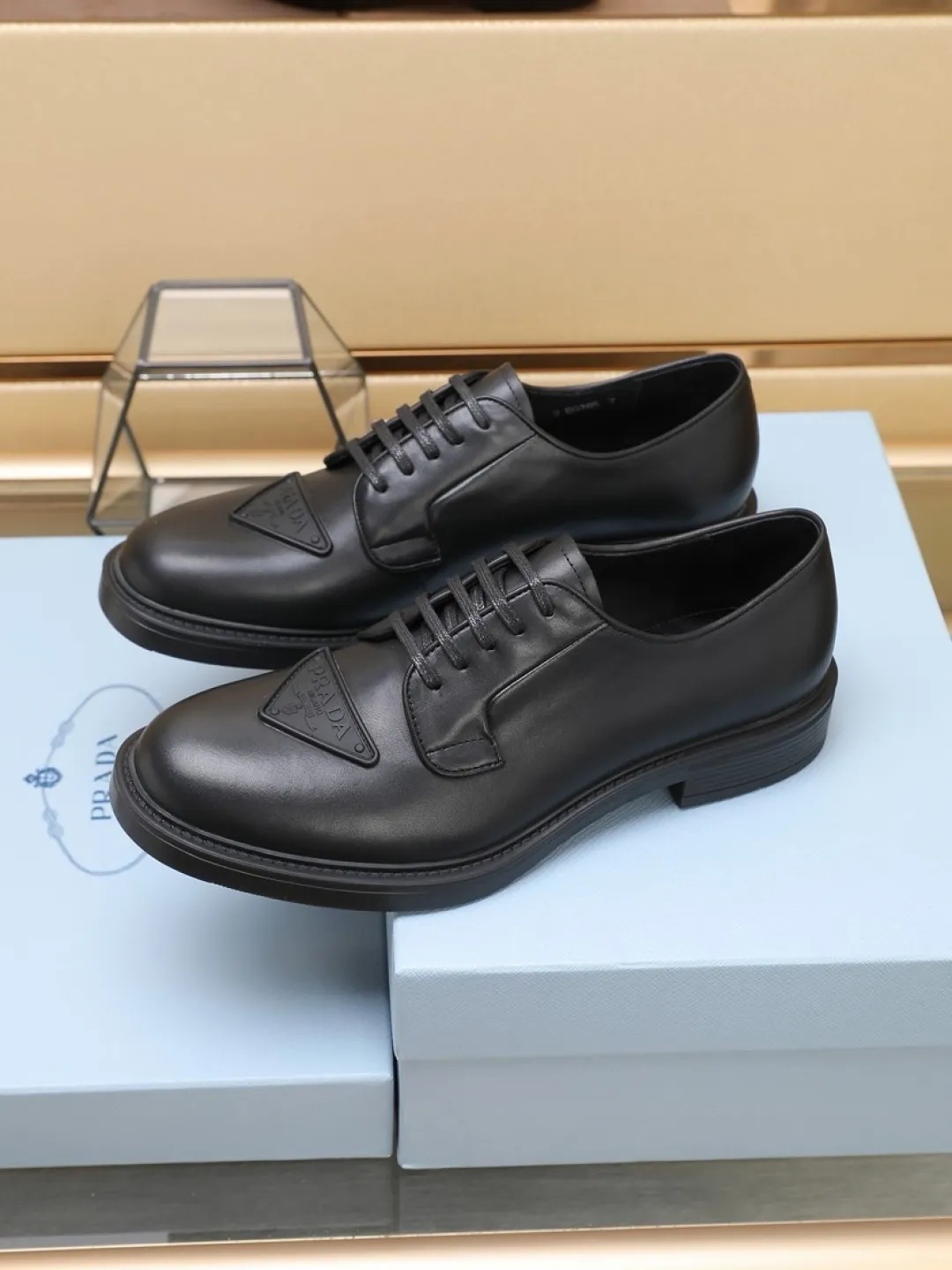 P640💰🔥《PRADA》👏Latest • High-end top brand luxury ~ purchasing agency, top quality. New fashionable business men's shoes🔜The uppers are made of original open-edge beaded cowhide➕cowhide·lining, with fine workmanship. The original stylish and soft combination wear-resistant and non-slip outsole is light and comfortable on the feet. The real thing looks better in real life. Size: 38/45